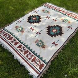 ECARLA koc Boho pleciony dwustronny z frędzlami 130x 180cm KOC15WZ2